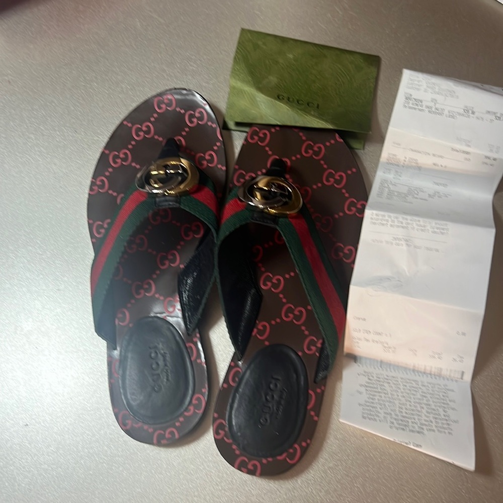 Sandal